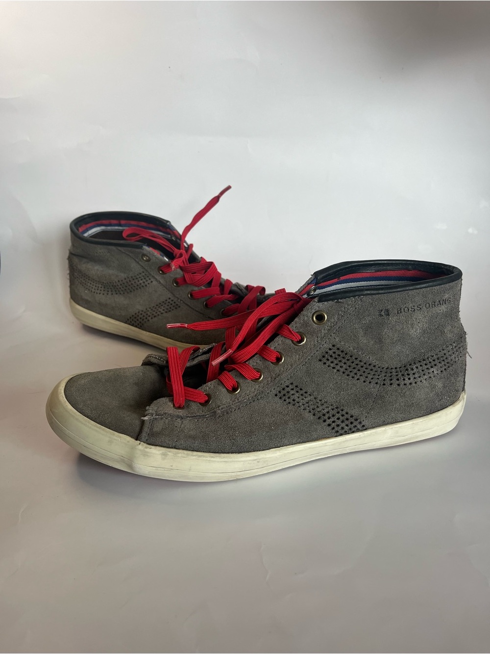 BOSS ORANGE Men’s Gray Suede High-Top Sneakers with Red Laces in size 40